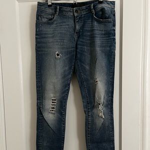 ZARA | Distressed skinny mid rise jeans